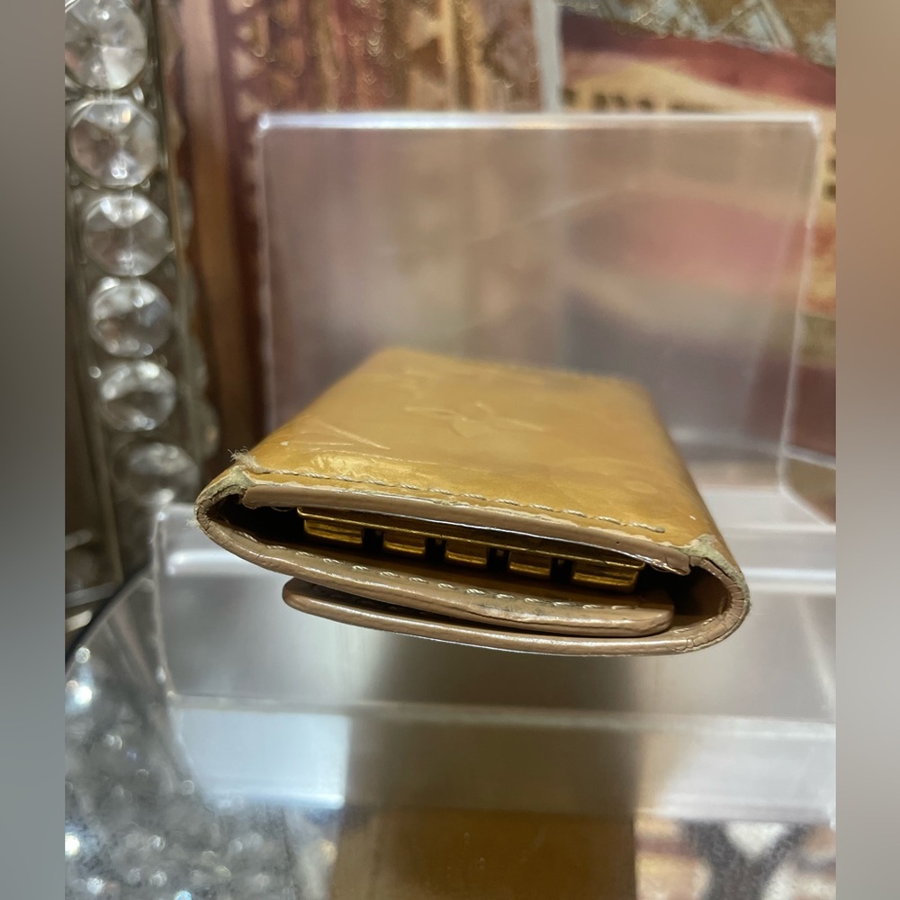 LOUIS VUITTON tan brown 4 key case - Picture 7 of 7